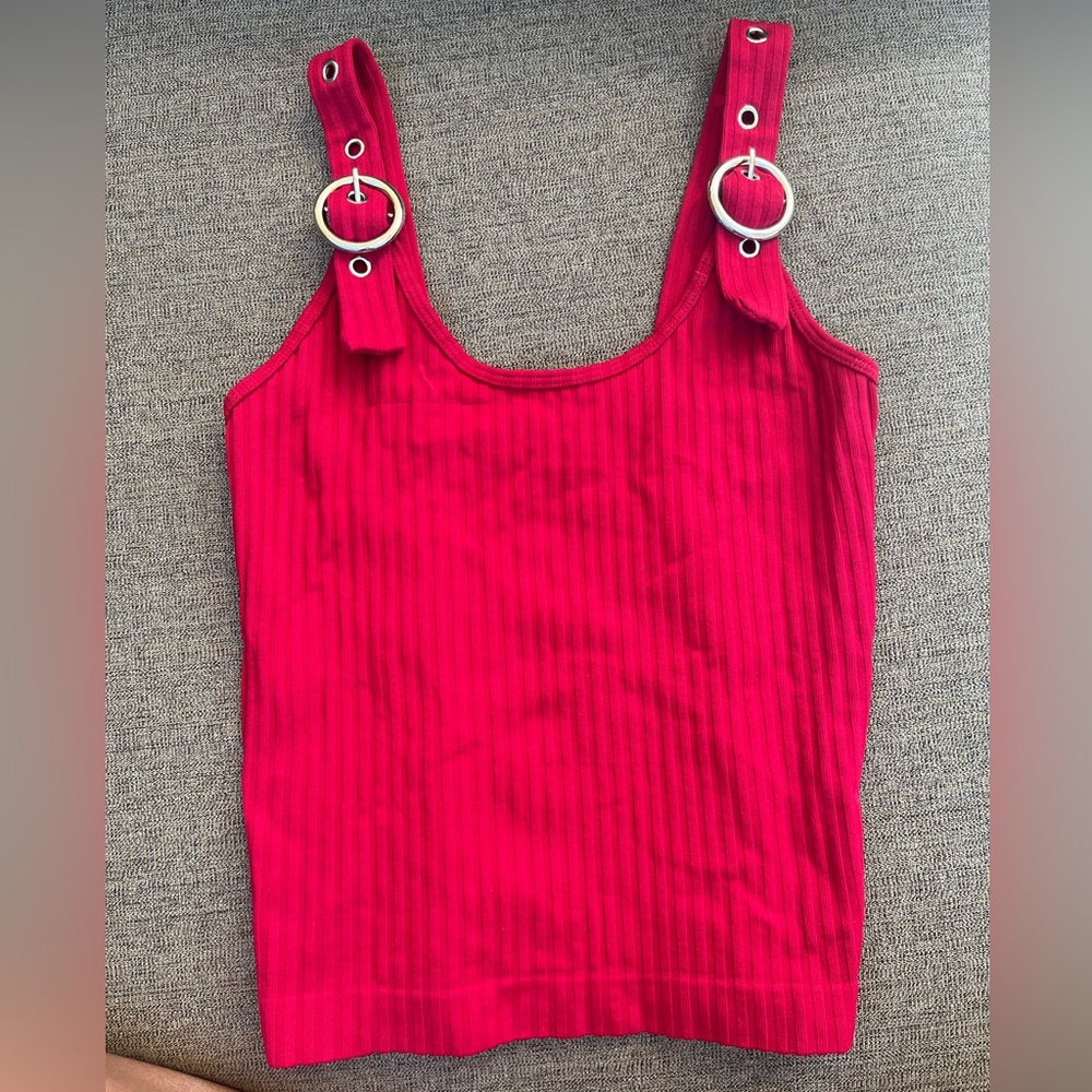 red ribbed buckle strap tank top